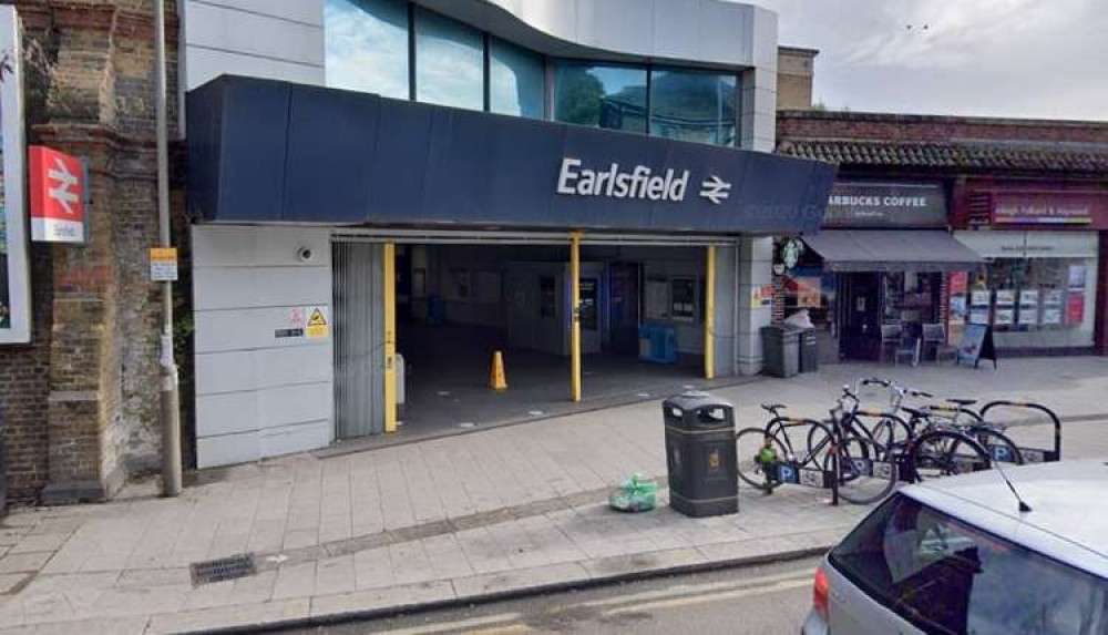 Earlsfield Station