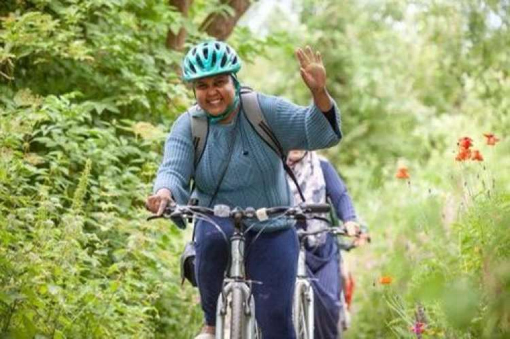 The bike ride is a fantastic chance to meet new people (Image: JoyRiders))