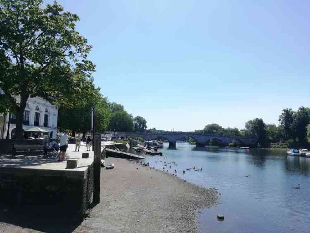 A scorching day along the river