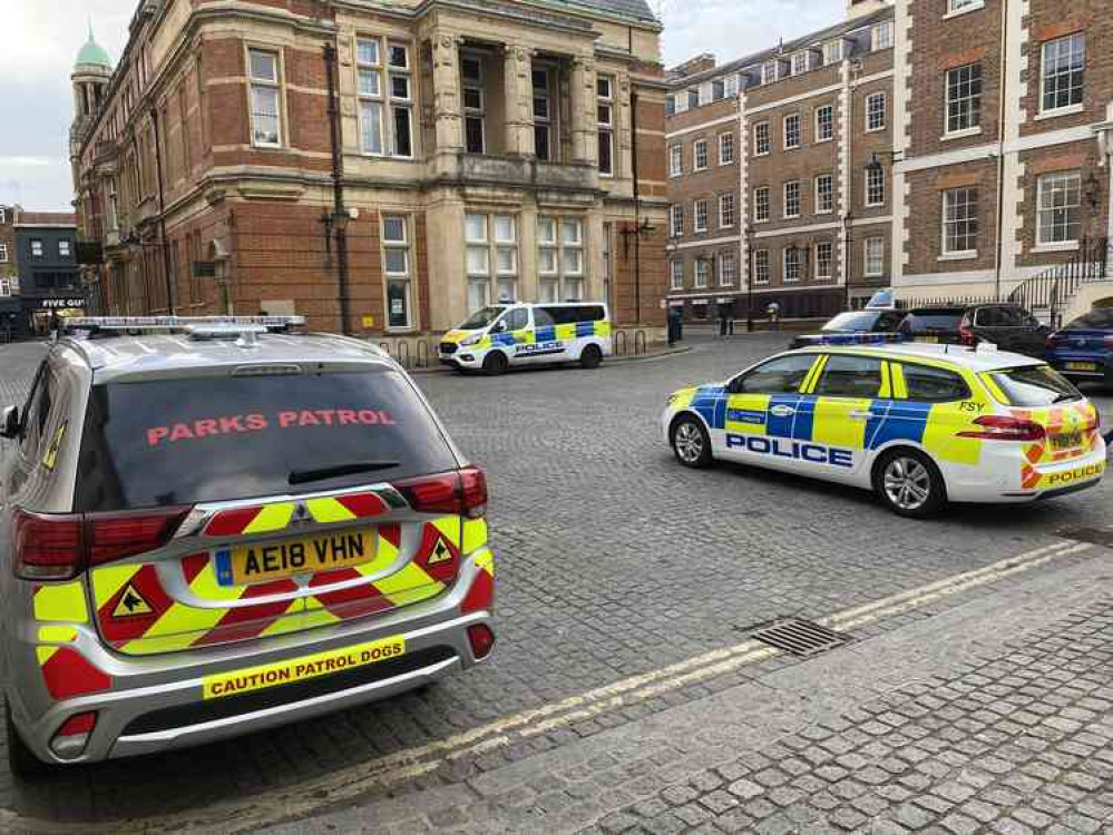 Police cars in Richmond. Photo by @MPSsthRichmond