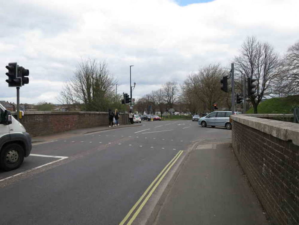 Maumbury Cross