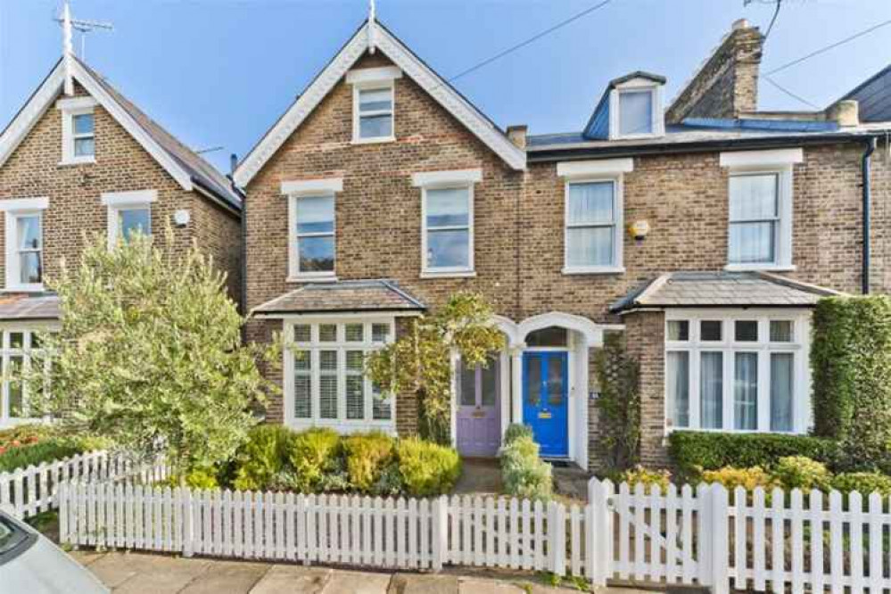 A three-bedroom home in Gloucester Road, Kew, on the market with Anthony Roberts A three-bedroom home in Gloucester Road, Kew, on the market with Anthony Roberts