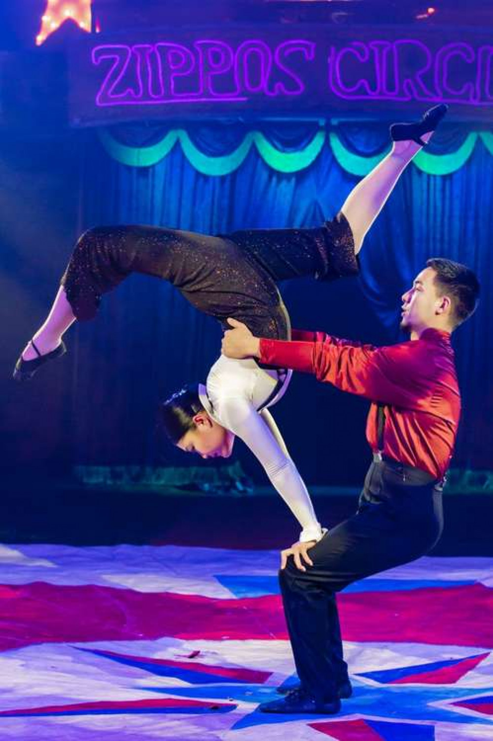 Adagio Acrobats Duo Bilka 02 - ZIPPOS CIRCUS 2021 CARNIVAL! - Photographer Piet-Hein Out