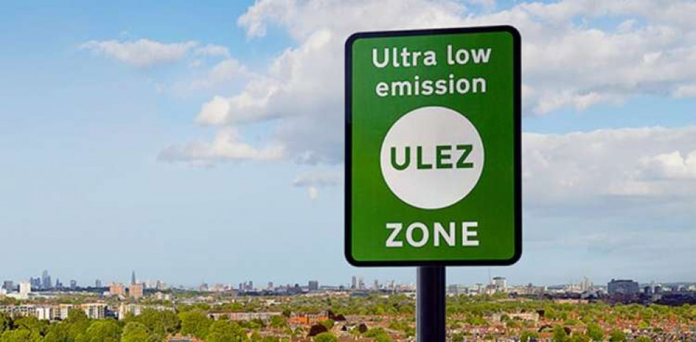 Ultra Low Emission Zone (ULEZ) sign. Credit: TFL.