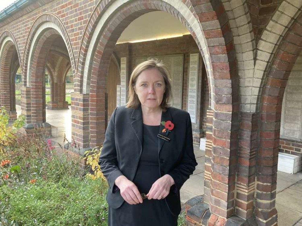 Natasha Bradshaw, Superintendent At Mortlake Crematorium Is Not Happy With The Unclear Ulez Signage. Credit: James Mayer.