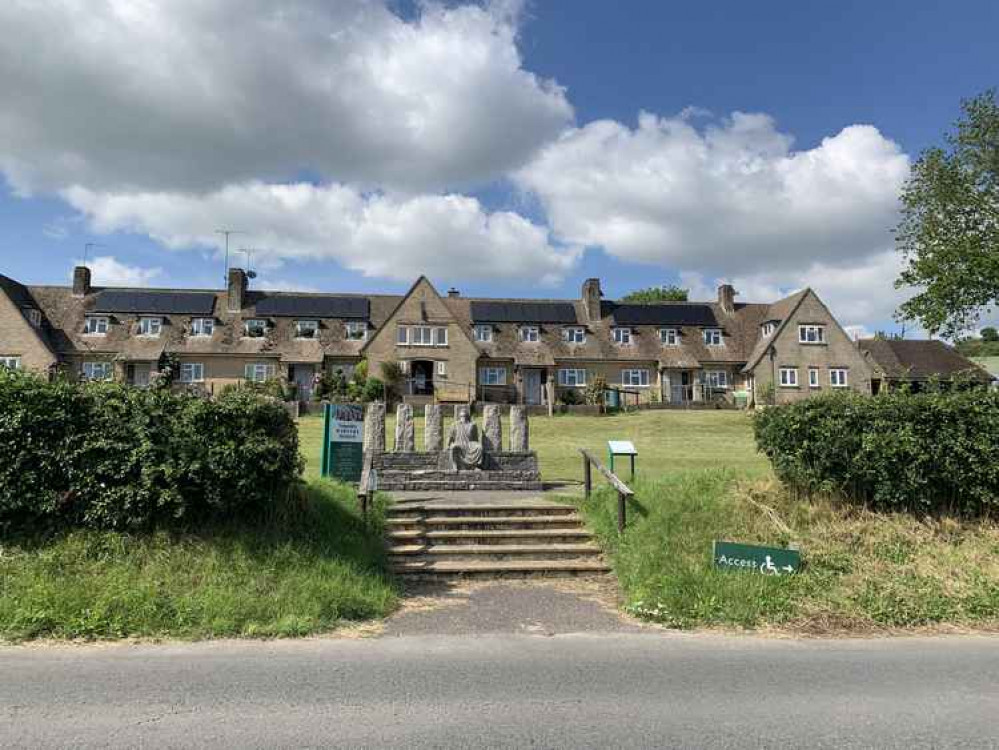 Start at the Tolpuddle Martyrs Museum, turn left - if its behind you - to walk into the village