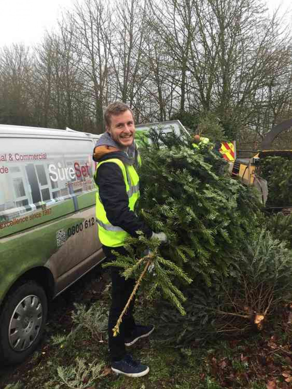 Getting rid of your tree and helping the local hospice - a great partnership Getting rid of your tree and helping the local hospice - a great partnership