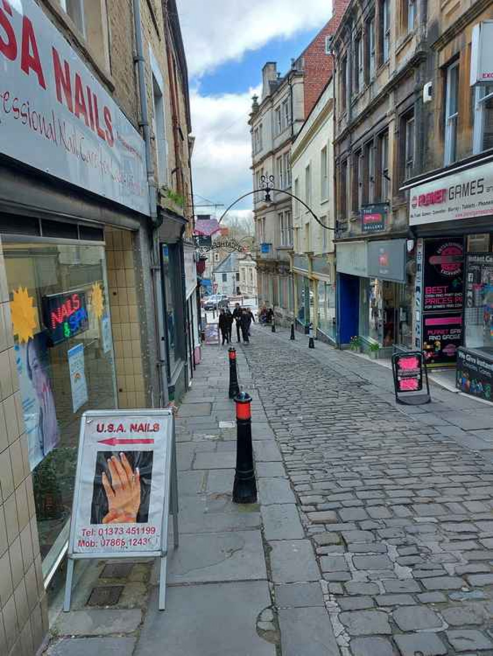 This popular nail bar was re-open