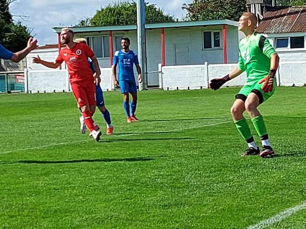 The pressure was all on Highworth Town The pressure was all on Highworth Town
