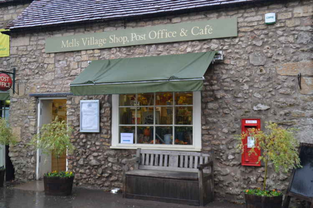 Mells cafe will be open 9-2pm today, Tuesday & Wednesday , and is then closing for lockdown.