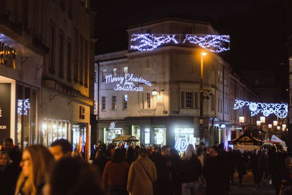 In prior to Covid - and Brexit years - Bath has been packed with visitors for the Christmas events. Photo by Sam Headland on Unsplash In prior to Covid - and Brexit years - Bath has been packed with visitors for the Christmas events. Photo by Sam Headland on Unsplash