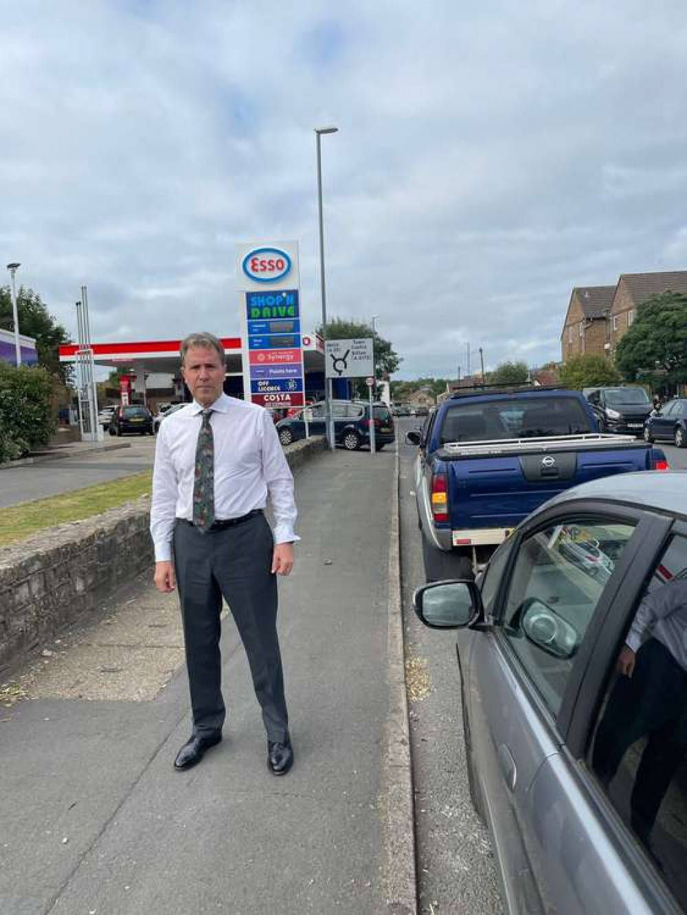 Dan Norris at the pumps Dan Norris at the pumps