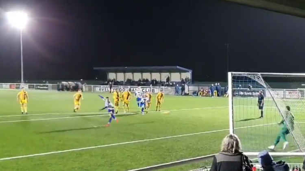 Freddie Gard nets for Aveley from the spot.