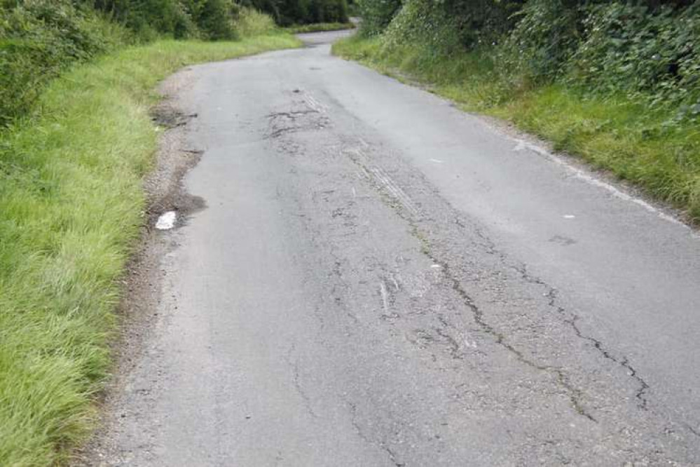 The cracked, curved and dangerous lane