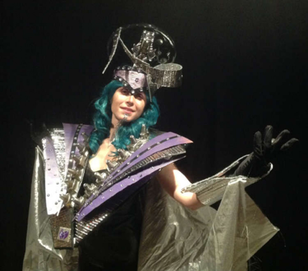Lura Hepler's winning design. Lura Hepler's winning design.
