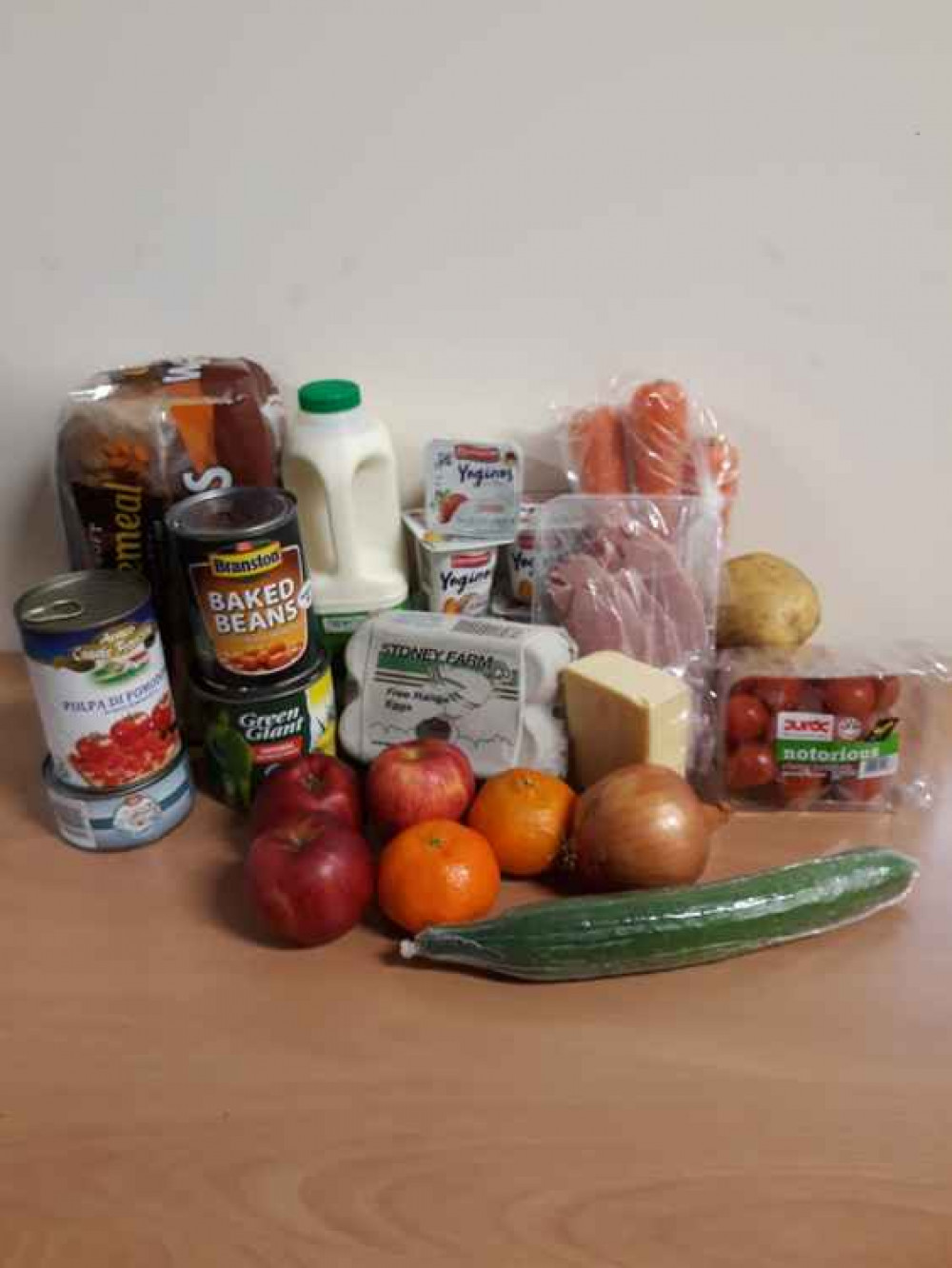 The food parcel sent out by Local Food Links