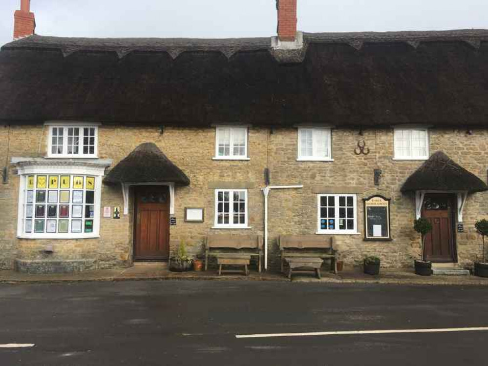 The Three Horseshoes in Burton Bradstock