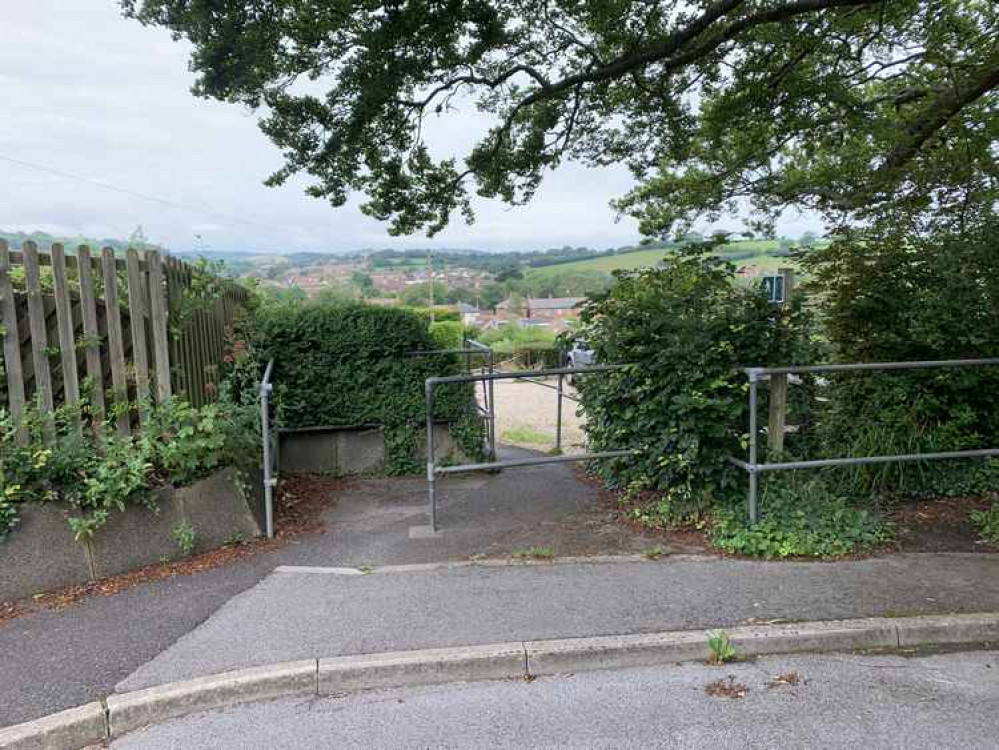 As it comes to a turning circle and dead end, take the footpath straight in front of you