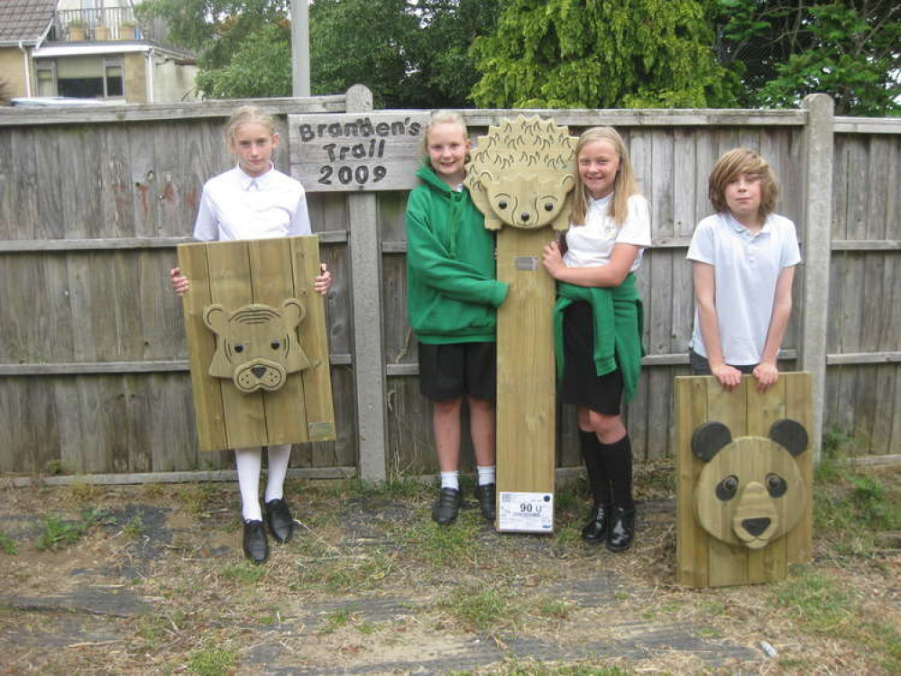 Bridport Primary School pupils with the new animal totems for Branden's Trail