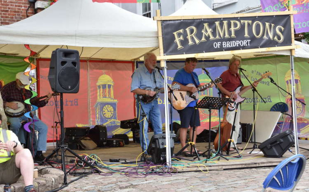 Bridport Folk Festival Picture: Tim Russ