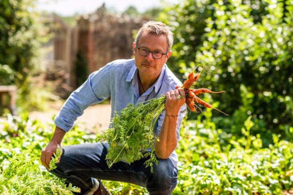 Chef Hugh Fearnley-Whittingstall has provided Bridport-based Local Food Links with recipes