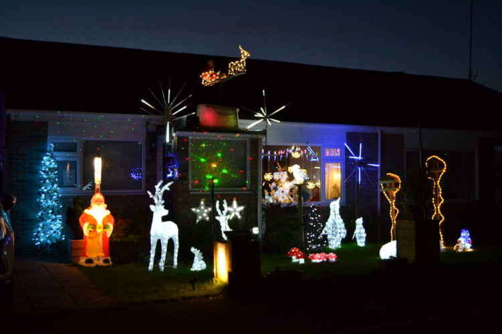 Doc Martin star Martin Clunes to be at Bradpole home's Christmas light switch-on, pictured is the display last year