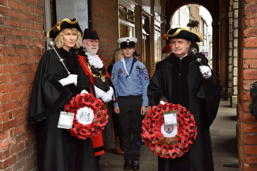 Bridport Remembrance Sunday parade and service 2021 (Image: Tim Russ)