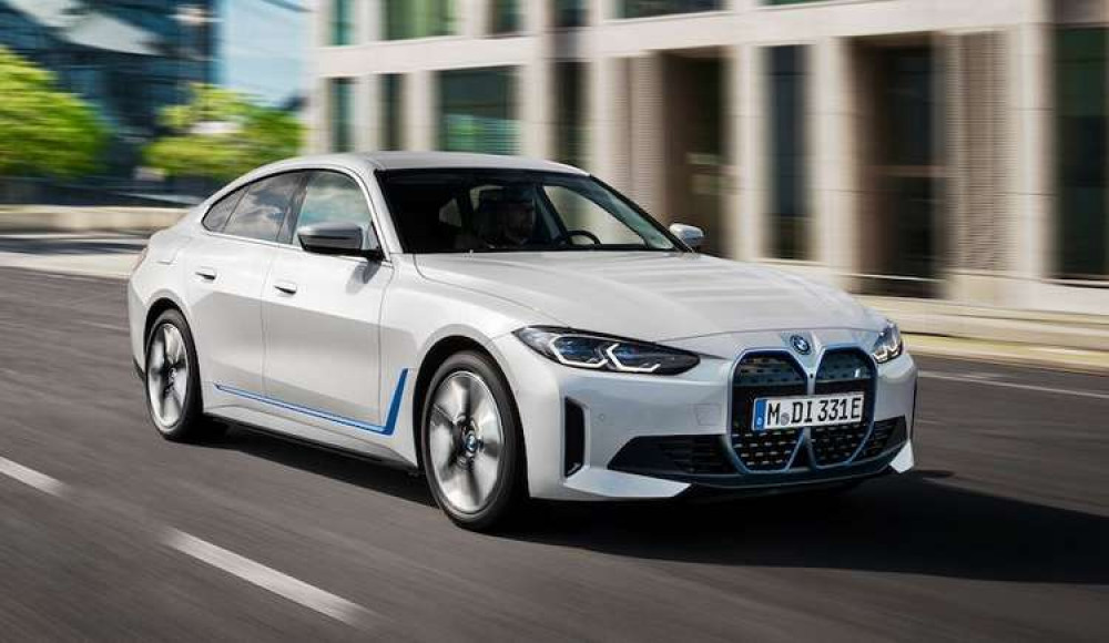The i4 is designed to be an electric BMW for people who are reluctant to drive an electric car. Can it be fun to drive and efficient? The i4 is designed to be an electric BMW for people who are reluctant to drive an electric car. Can it be fun to drive and efficient?