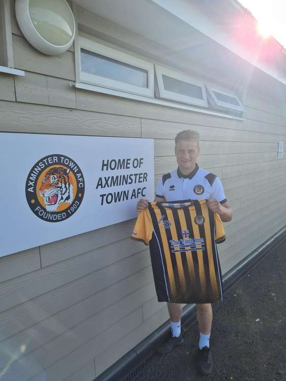 New signing Shane Fyles New signing Shane Fyles