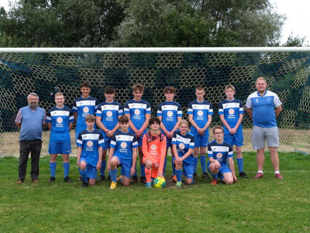 The Millwey Rise Under 16 football team team sporting their new shirts presented by the Rotary Club of Axminster. From left to right back row : Jon Campbell-Harris (Rotary President); Joe Osborne; James Edginton; Leon Gage Wilkes; Will Reid; Will Lees; The Millwey Rise Under 16 football team team sporting their new shirts presented by the Rotary Club of Axminster. From left to right back row : Jon Campbell-Harris (Rotary President); Joe Osborne; James Edginton; Leon Gage Wilkes; Will Reid; Will Lees;