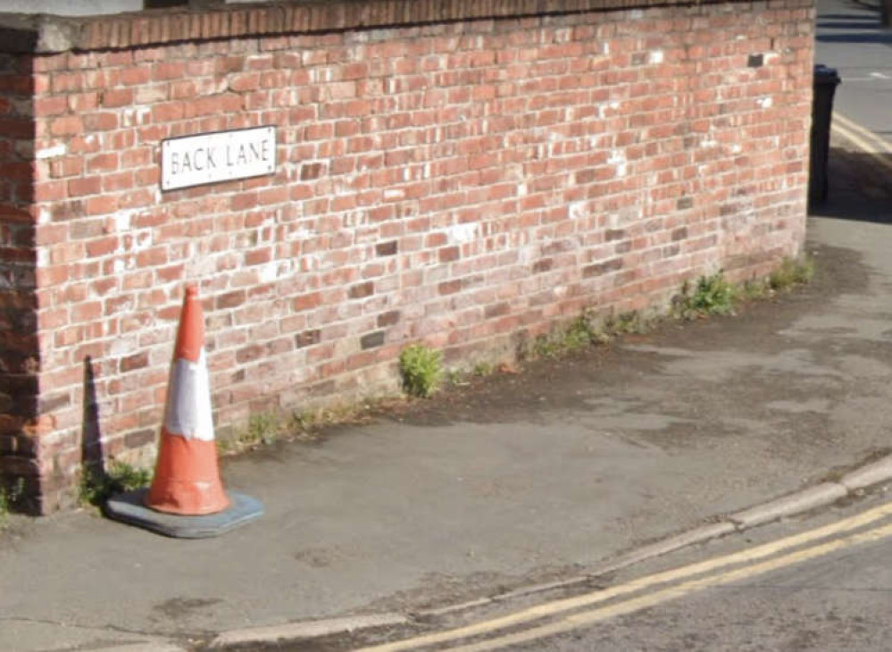 The new houses would be halfway up Back Lane, which is one of the longest roads in Congleton, which links Holmes Chapel Road and Chelford Road at the other end.