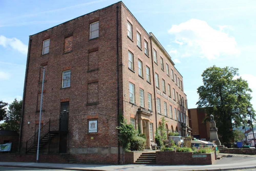 The Macclesfield concert kicks off at 7:30pm on Saturday 25th September, at Macc's Heritage Centre. The Macclesfield concert kicks off at 7:30pm on Saturday 25th September, at Macc's Heritage Centre.