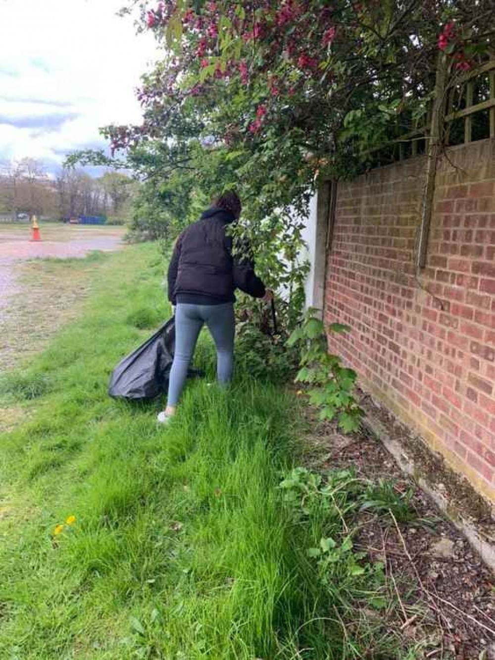 Stefka Grantcharov and her children litter picked for 100 minutes