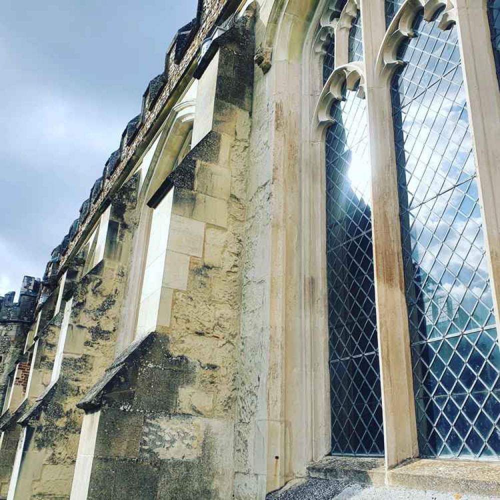 Hitchin Remembrance Sunday event can take place according to public health guidance. PICTURE: Hitchin's cenotaph to mark the fallen is next to St Mary's Church. CREDIT: @HitchinNubNews