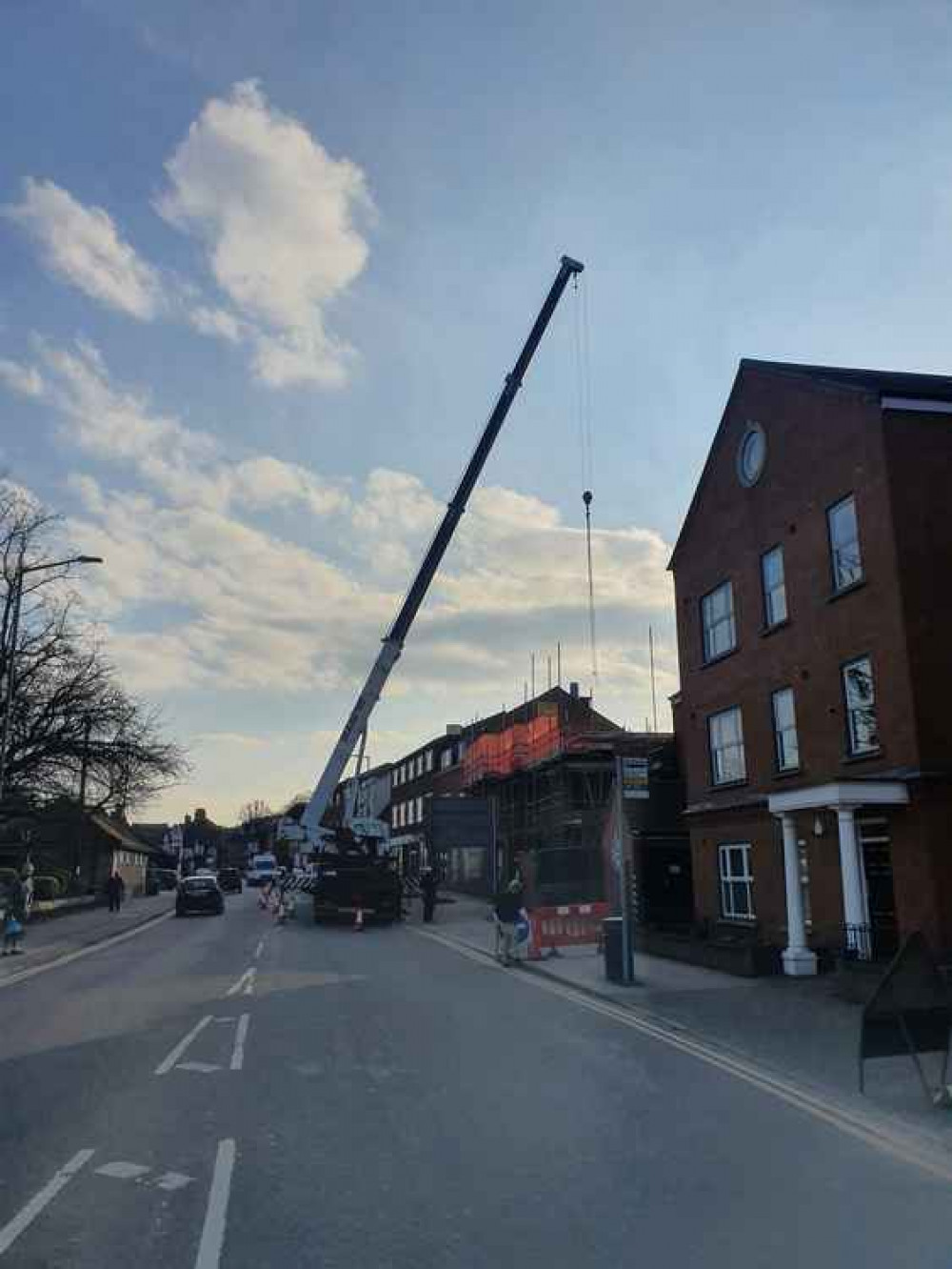 Is this the biggest crane ever seen in Hitchin? CREDIT: @HitchinNubNews