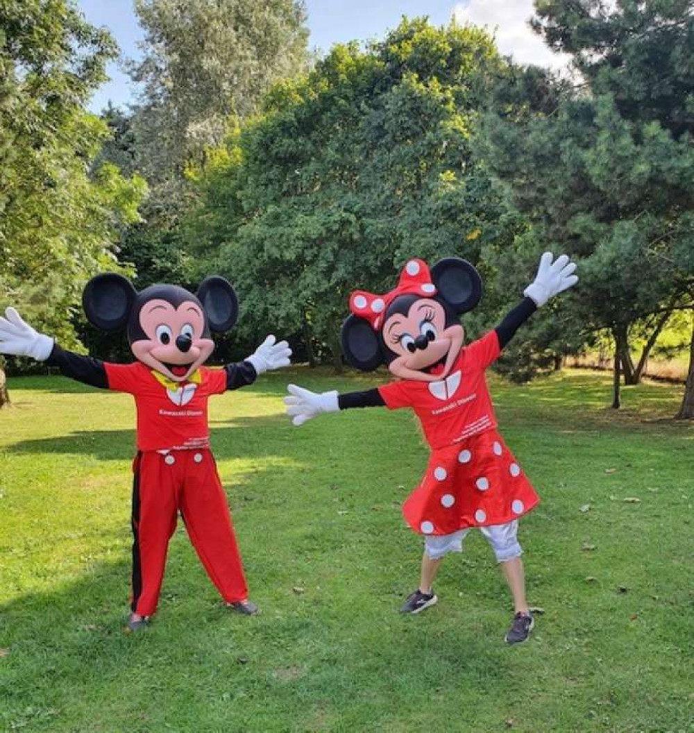 Hitchin: Mickey and Minnie Mouse race for Kawasaki Disease awareness in our town centre - find out more!