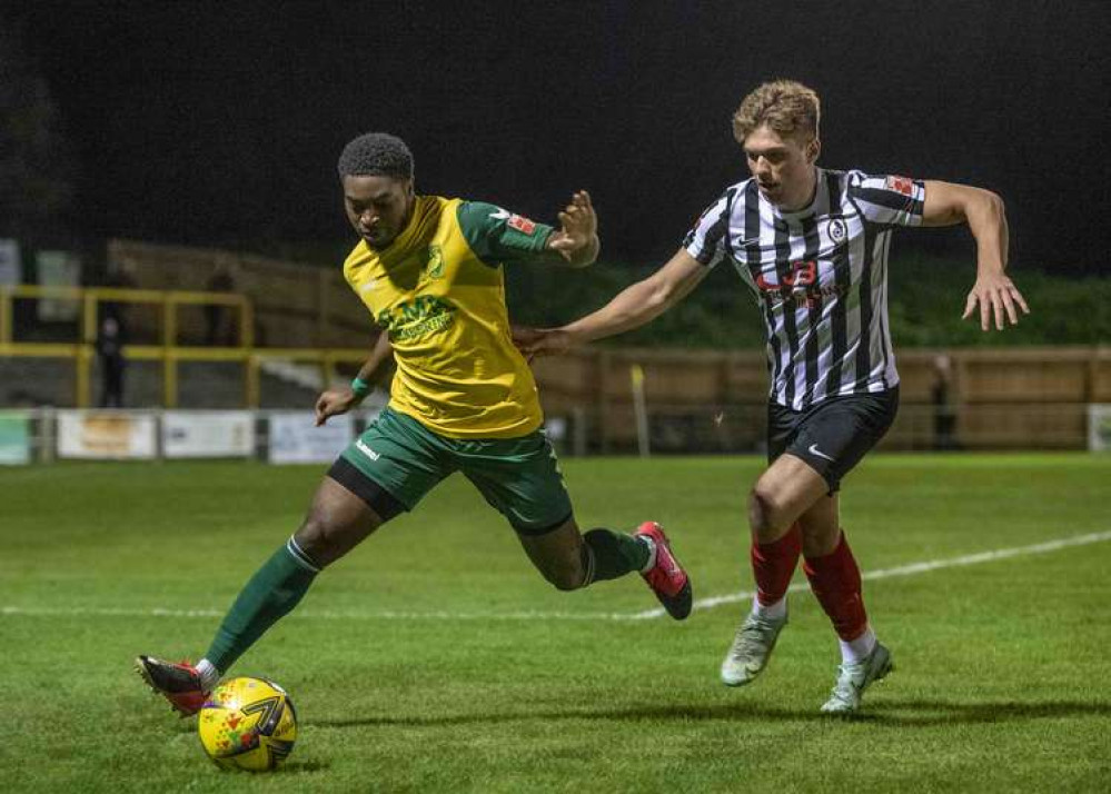 Hitchin Town 0-2 Coalville Town: High-flying Ravens kill off Canaries at Top Field. CREDIT: PETER ELSE