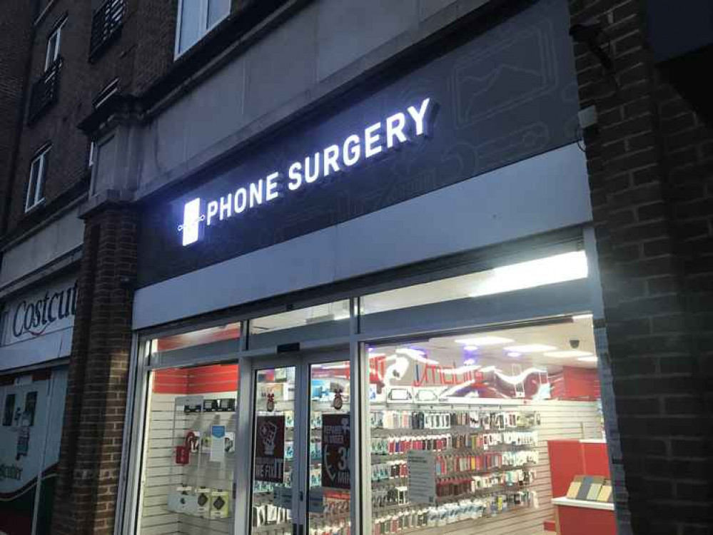 The Phone Surgery store in Brentford High Street