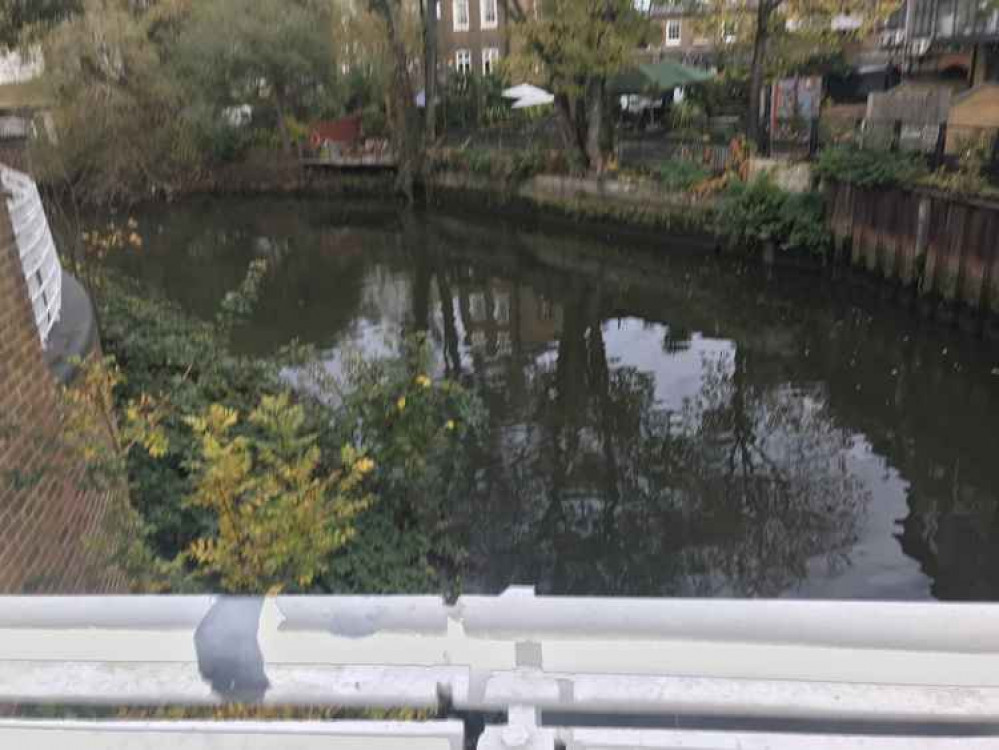 The Grand Union Canal near Brentford Lock