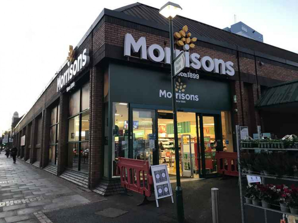 Morrisons to enforce mask wearing