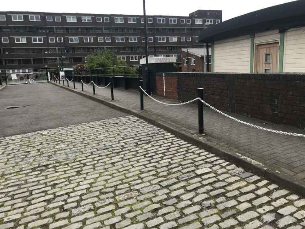 Dock Road towards the Brentford Dock estate