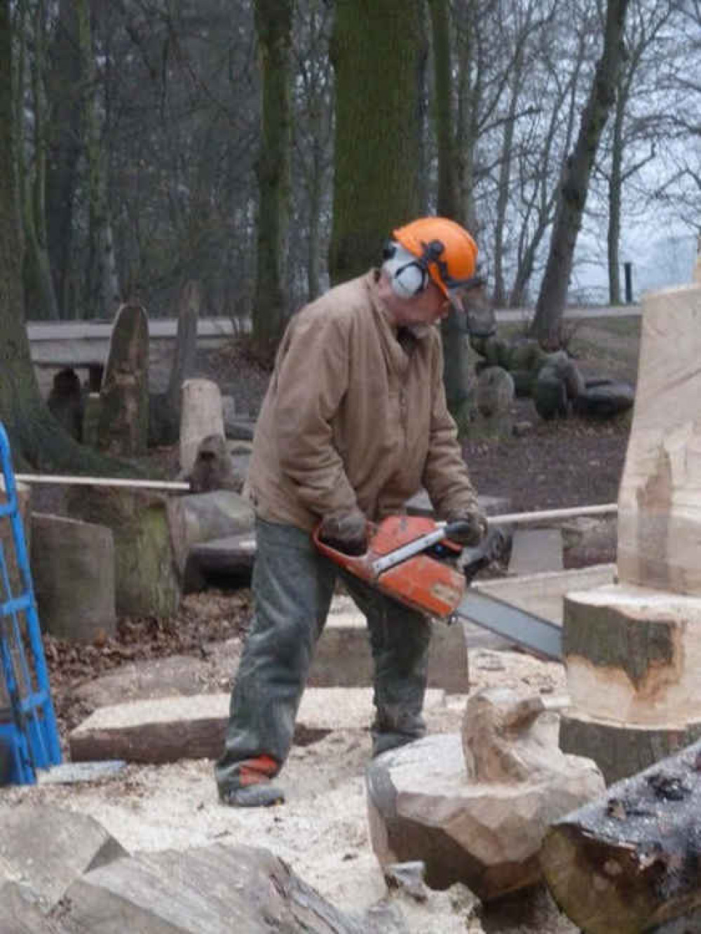 Friedel Buecking working in Send