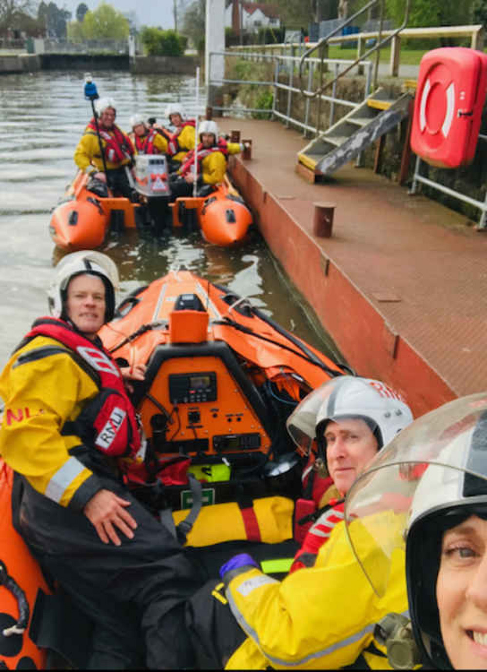 TEDDINGTON RNLI CREW by GIANNA SACCOMANI