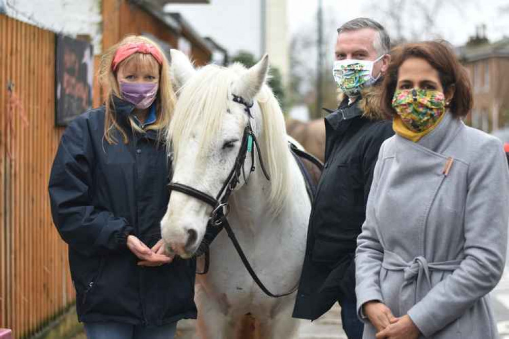 Munira Wilson and Gareth Roberts visiting the stables