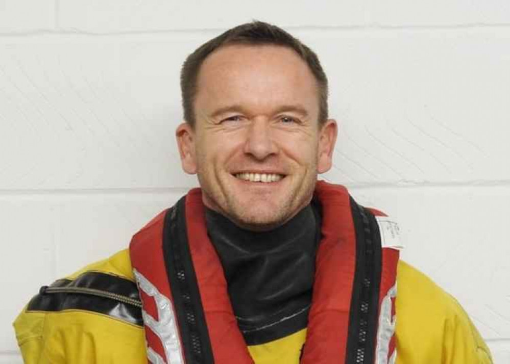 TEDDINGTON RNLI LPO AND CREW PAUL STALLARD – BY JON BARKER