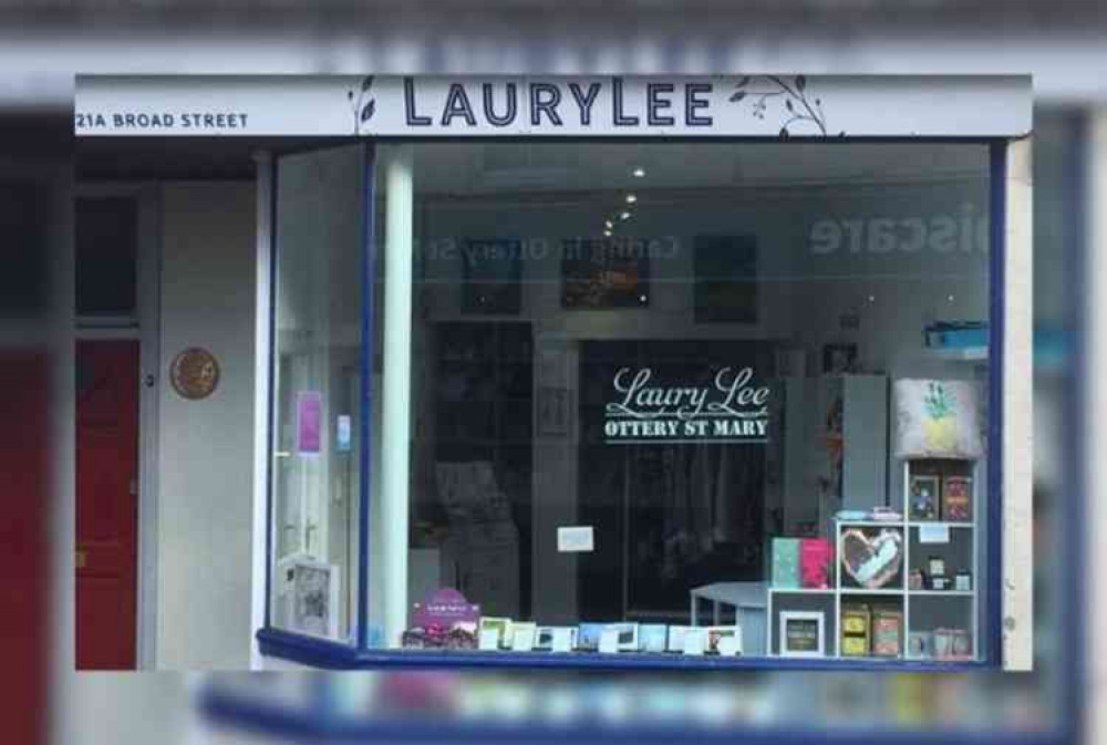 LauryLee is located at 21a Broad Street, next to The Crusty Cobb. LauryLee is located at 21a Broad Street, next to The Crusty Cobb.
