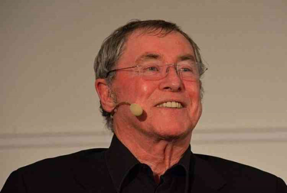 John Nettles giving a talk in Hamburg. Picture courtesy of Nsimn.