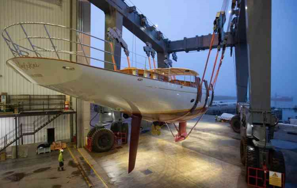 Halekai launch and rig step at Pendennis - Photo credit Andrew Wright