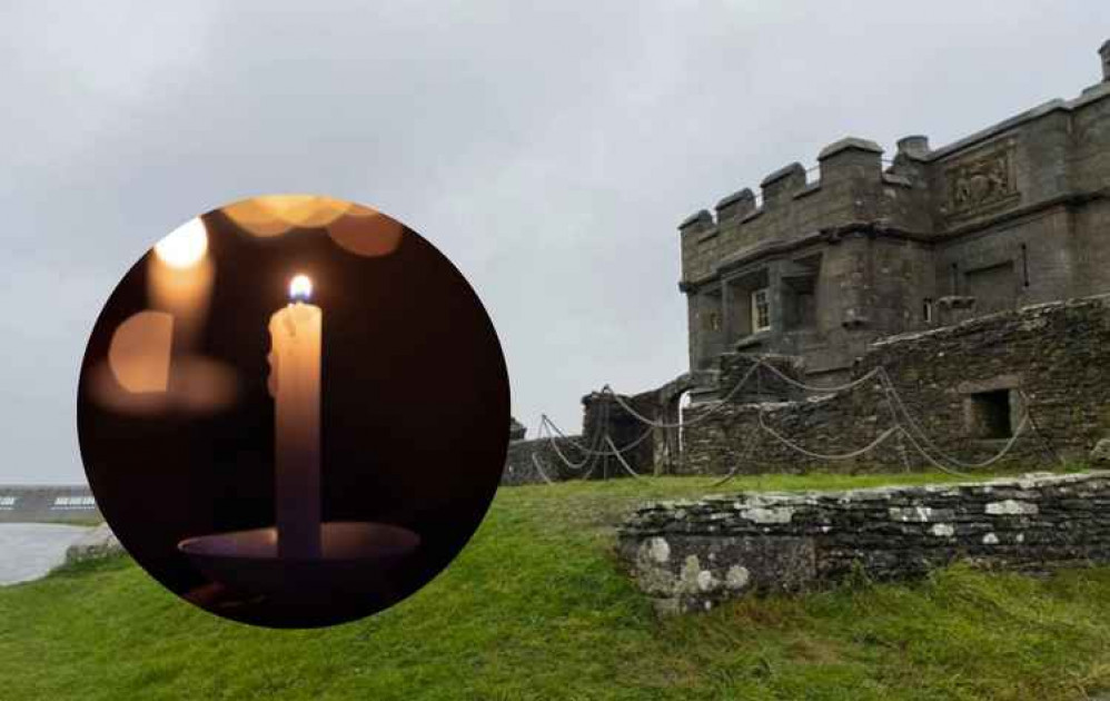 Pendennis Castle hosted a candelit vigil to remember victims of covid-19.