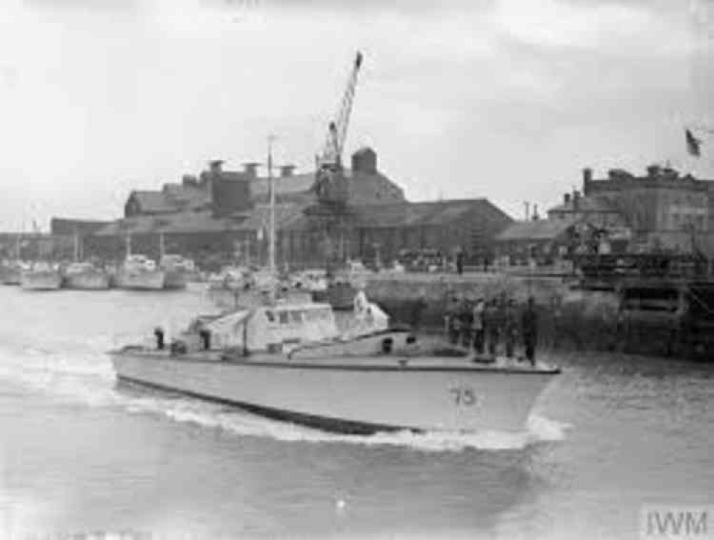 HMS Beehive - picture IWM